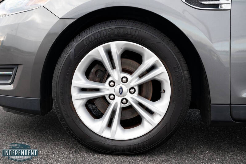 2013 Ford Taurus SEL