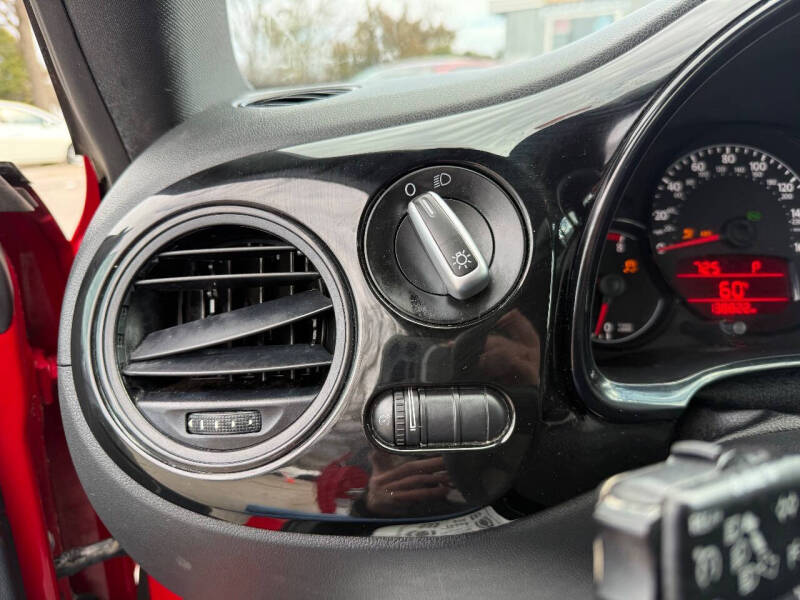 2012 Volkswagen Beetle 2.5L PZEV