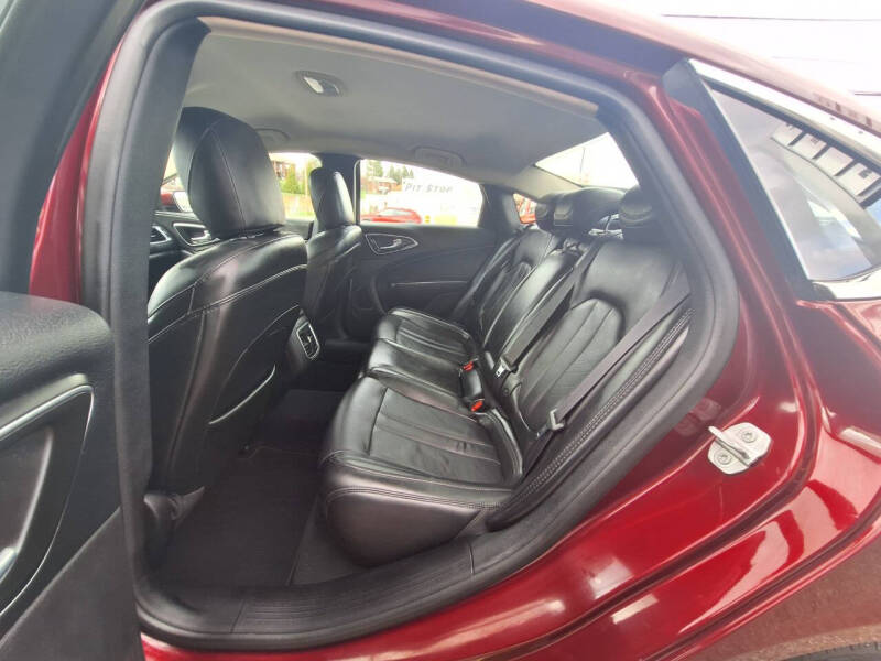 2016 Chrysler 200 Limited