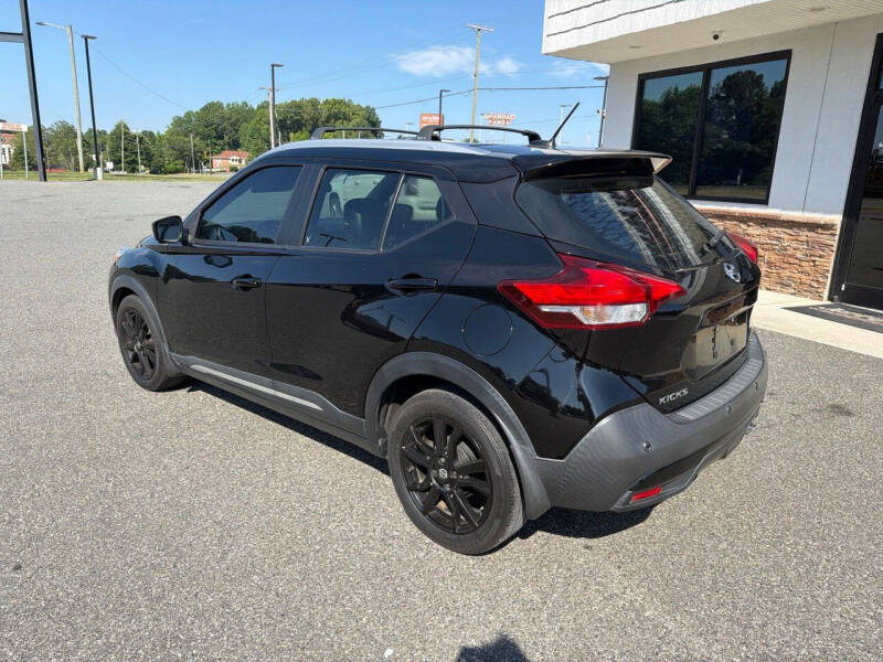 2020 Nissan Kicks SR