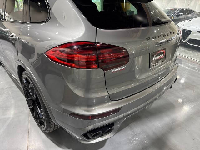 2017 Porsche Cayenne GTS