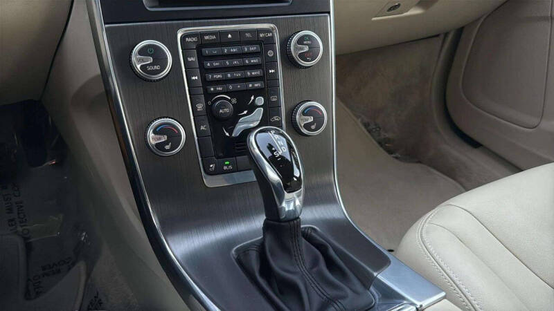 2015 Volvo S60 T5 Premier