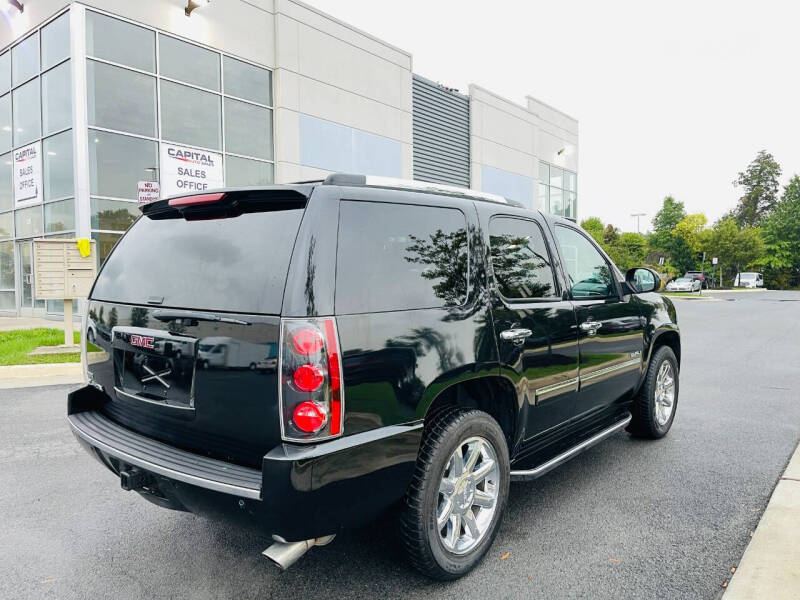 2010 GMC Yukon Denali photo 7