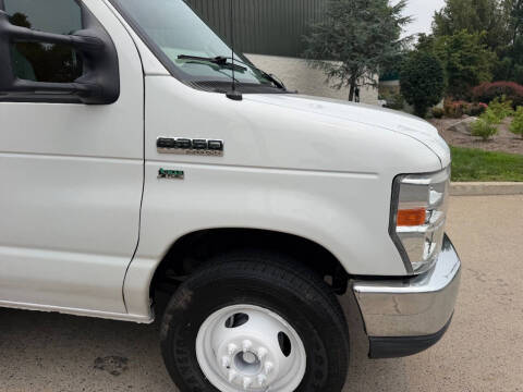 2012 Ford E-Series E-350 SD