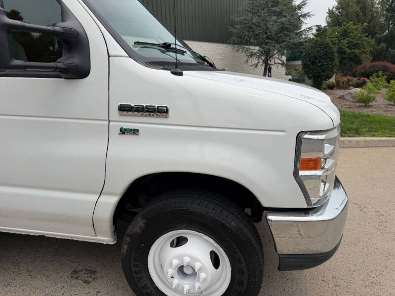 2012 Ford E-Series E-350 SD