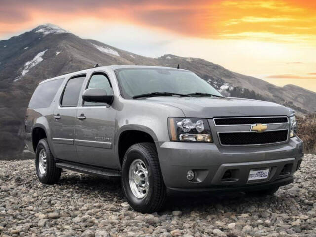 2007 Chevrolet Suburban for sale at Best Buy Motors in Signal Hill, CA