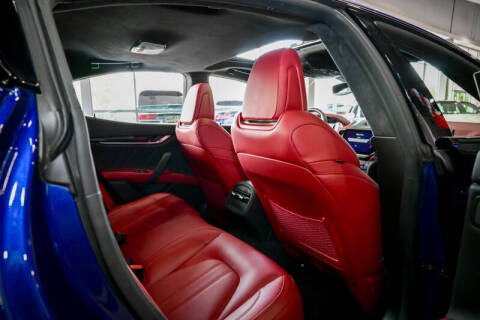 2022 Maserati Ghibli Modena Q4