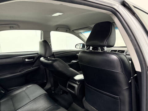 2017 Toyota Camry SE