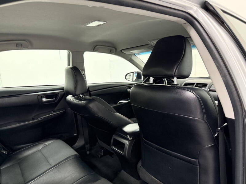2017 Toyota Camry SE