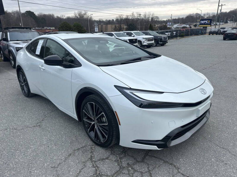 2025 Toyota Prius XLE