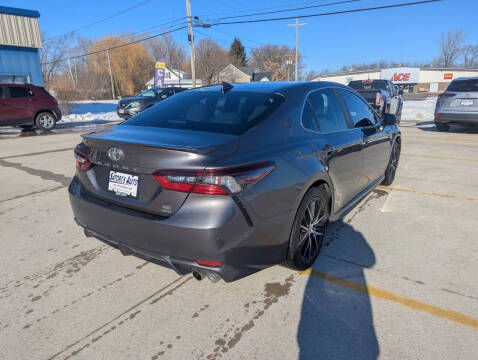 2022 Toyota Camry SE