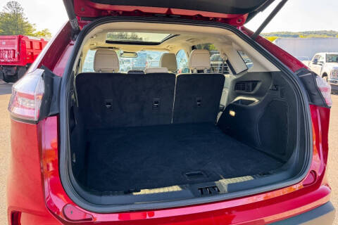 2021 Ford Edge Titanium