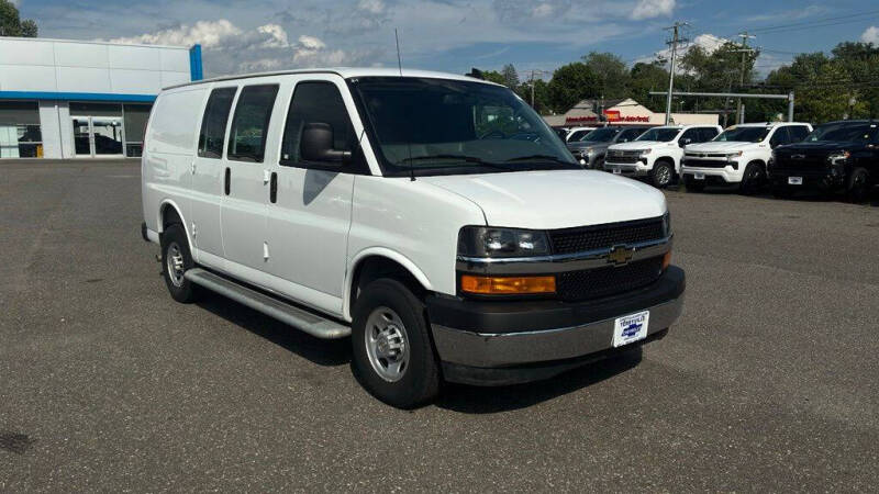 2025 Chevrolet Express 2500