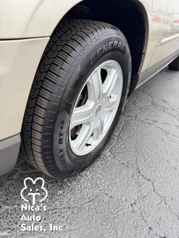 2005 Chrysler Pacifica Touring