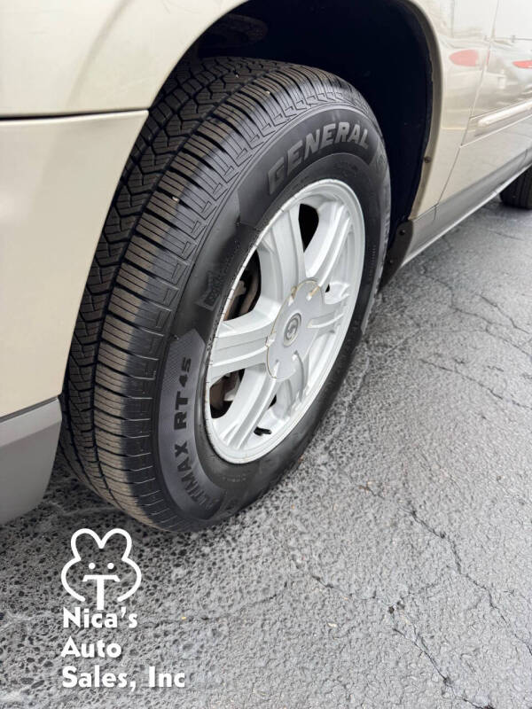 2005 Chrysler Pacifica Touring