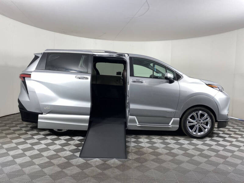 Used 2021 Toyota Sienna Platinum with VIN 5TDERKEC6MS021495 for sale in Tucker, GA