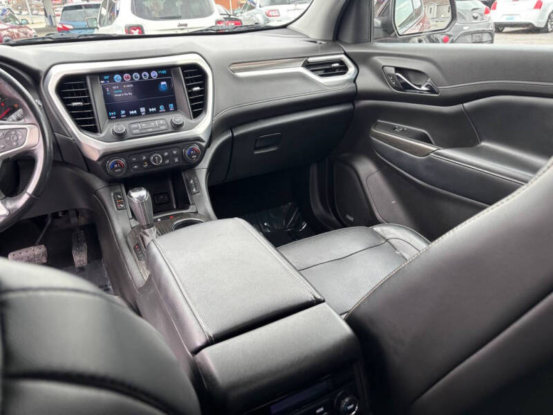 2019 GMC Acadia SLT-1