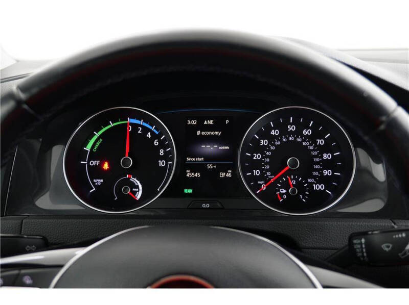 2017 Volkswagen e-Golf SEL Premium