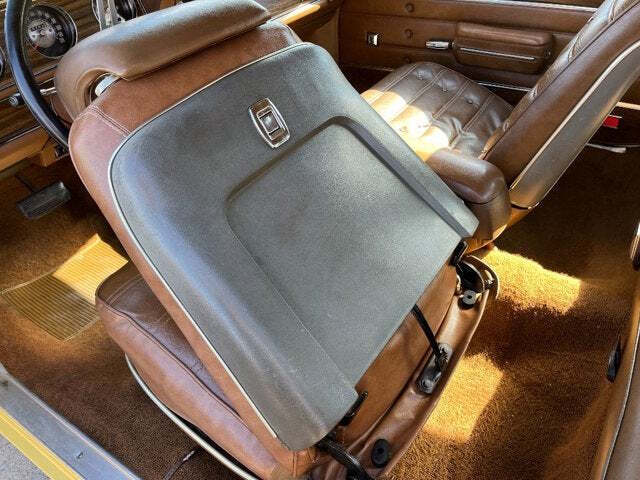 1972 Oldsmobile Cutlass 32