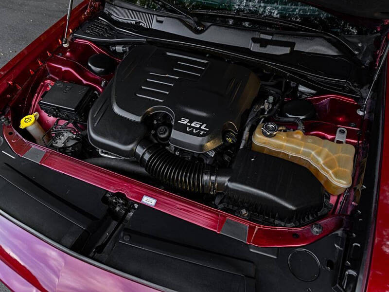 2018 Dodge Challenger SXT Plus