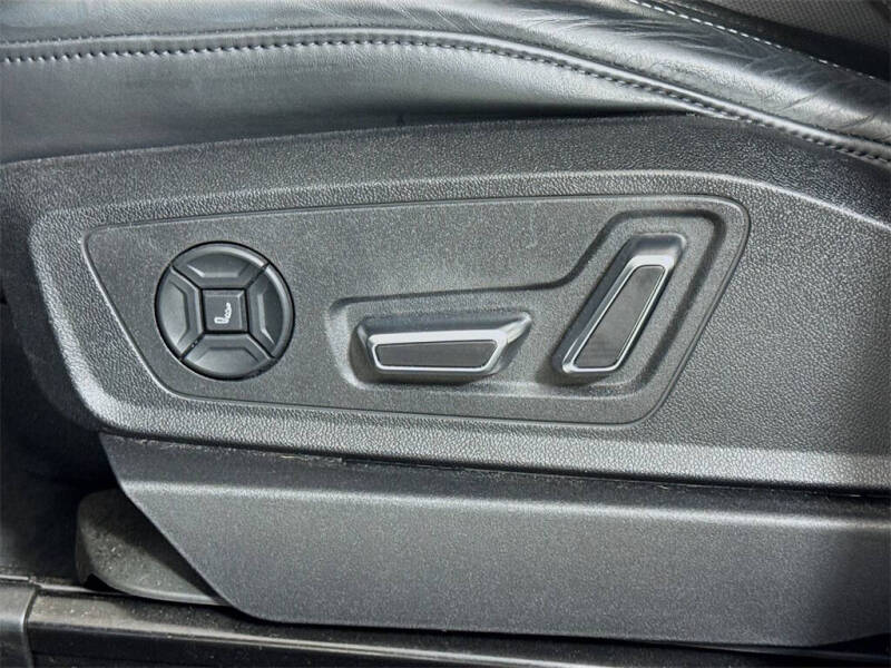 2019 Audi e-tron quattro Prestige