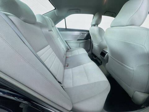 2015 Toyota Camry LE