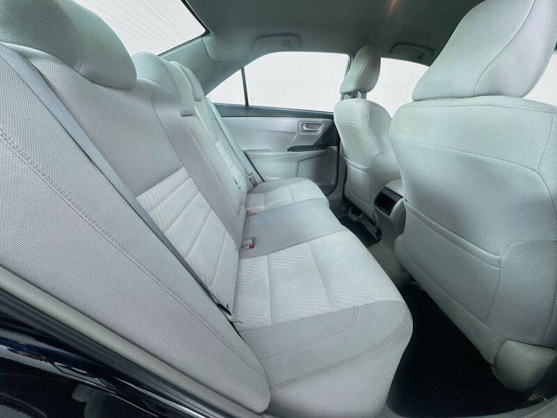 2015 Toyota Camry LE