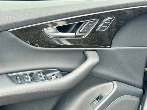 2022 Audi Q7 quattro Premium 55 TFSI