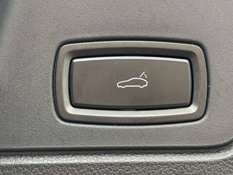 2016 Porsche Panamera 4 Edition