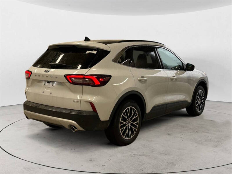 2025 Ford Escape Plug-In Hybrid PHEV
