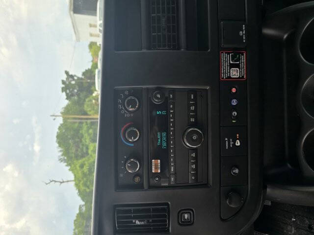 2025 GMC Savana 2500