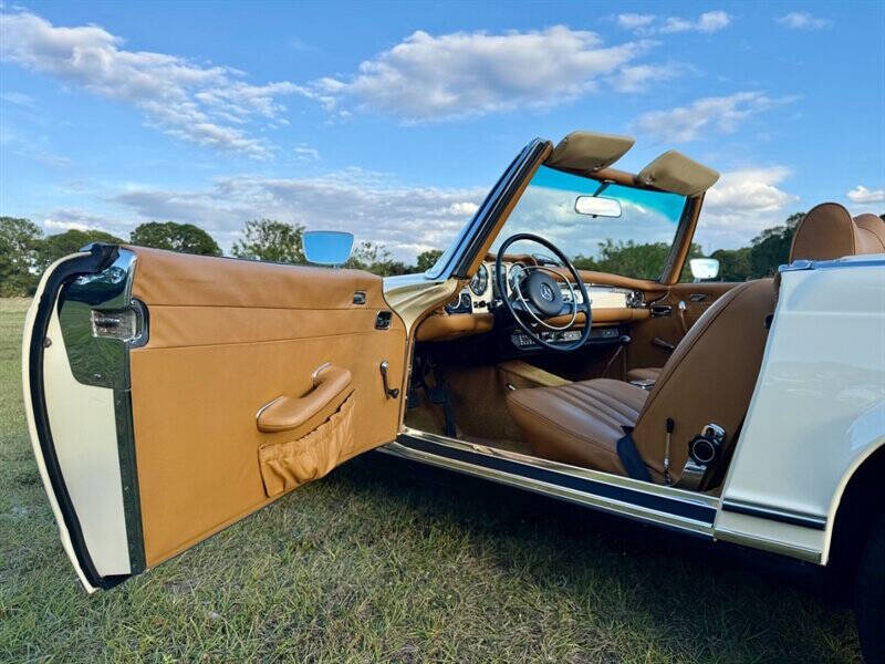 1969 Mercedes-Benz 280-Class