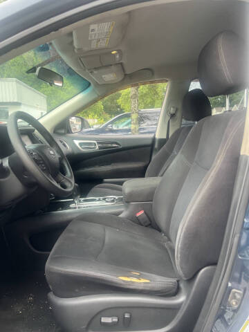 2013 Nissan Pathfinder SV