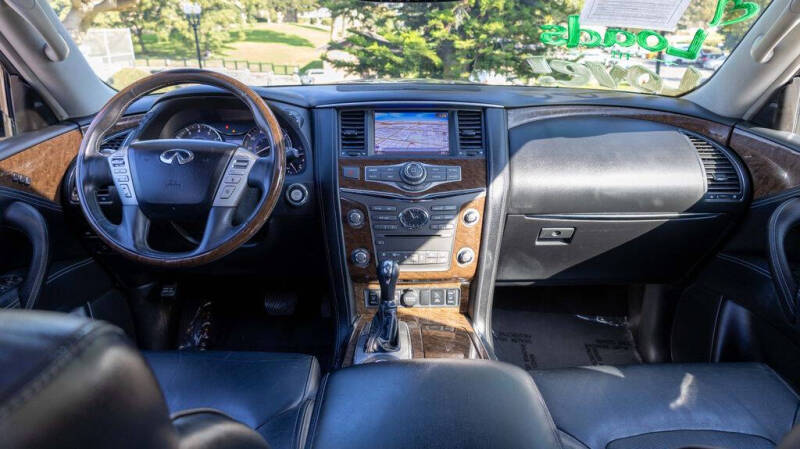 2016 Infiniti QX80