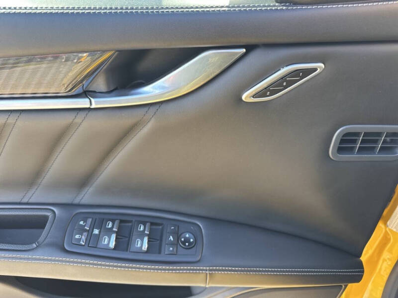 2021 Maserati Ghibli Trofeo