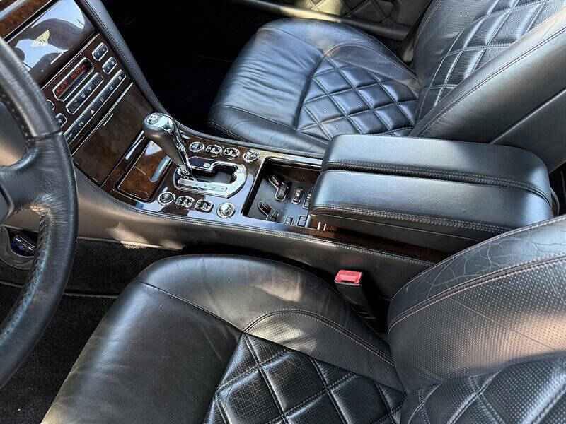 2007 Bentley Arnage 28