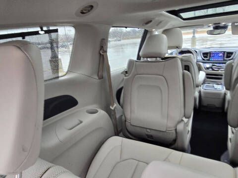 2018 Chrysler Pacifica Hybrid Limited