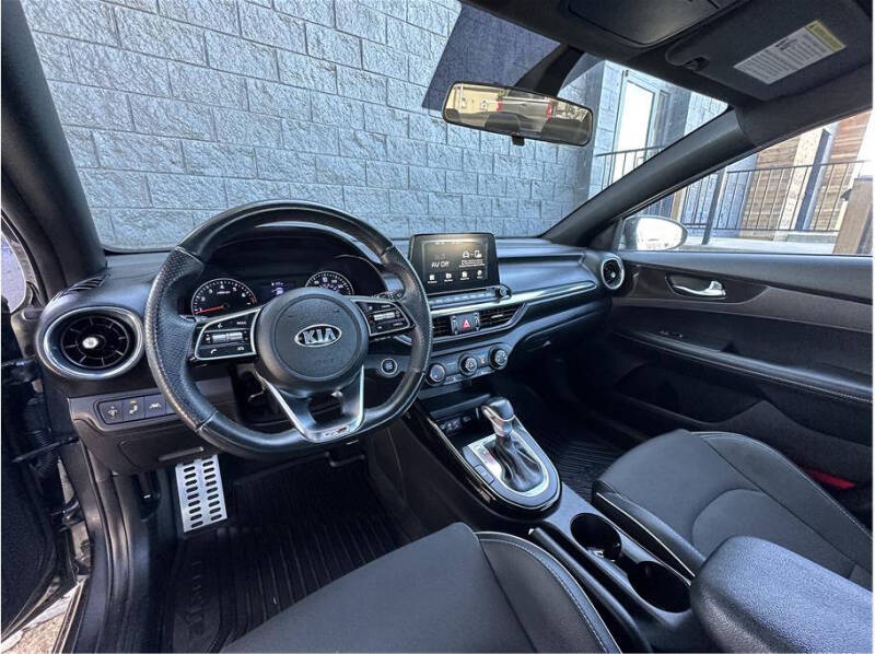 2020 Kia Forte GT Line