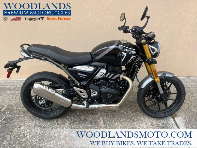 2025 Triumph Speed 400 Phantom Black / Stor