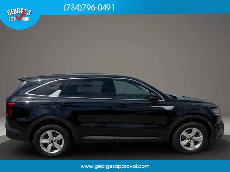 2022 Kia Sorento LX