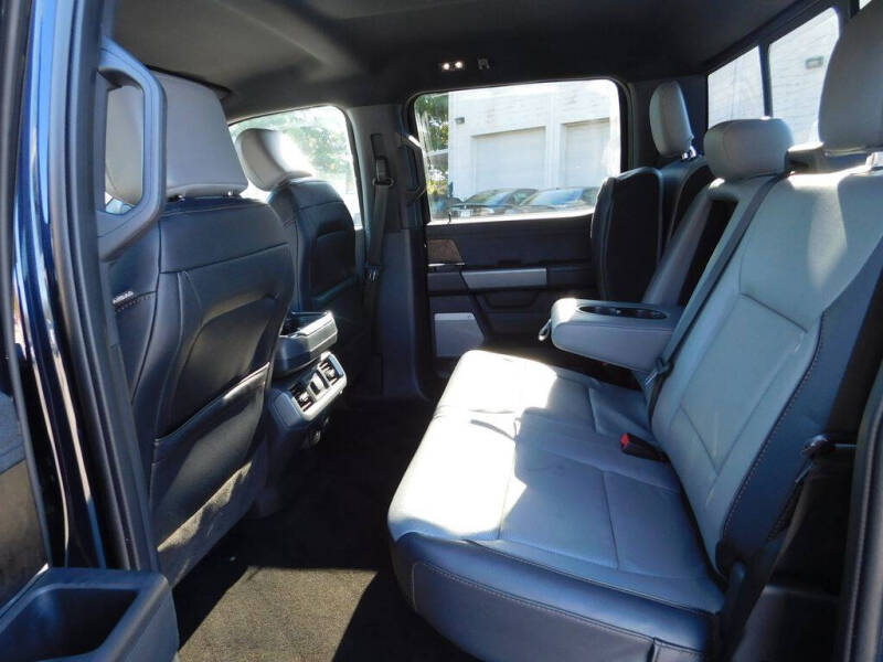 2022 Ford F-150 Lightning Lariat