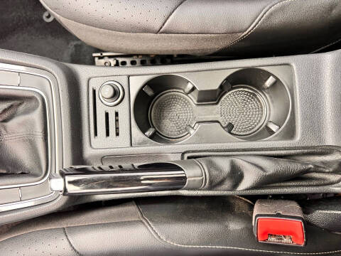 2019 Volkswagen Golf SE