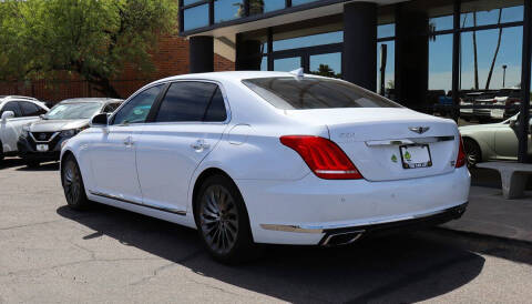 2017 Genesis G90