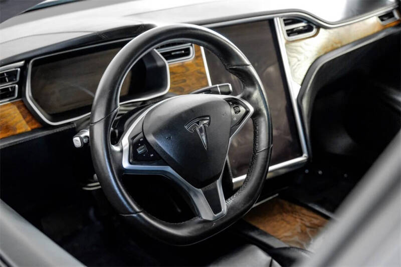 2017 Tesla Model S 75D