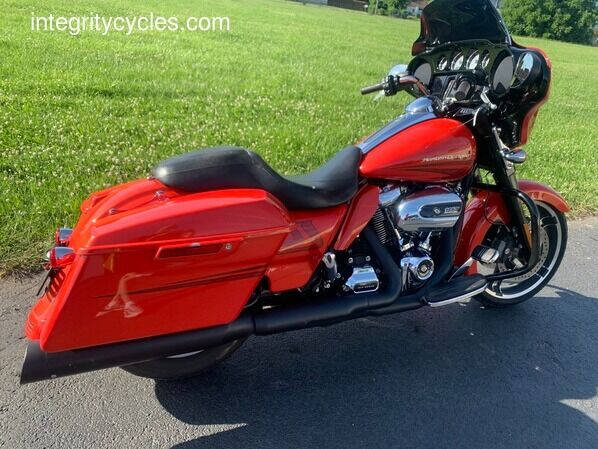 2017 Harley-Davidson Street Glide Special