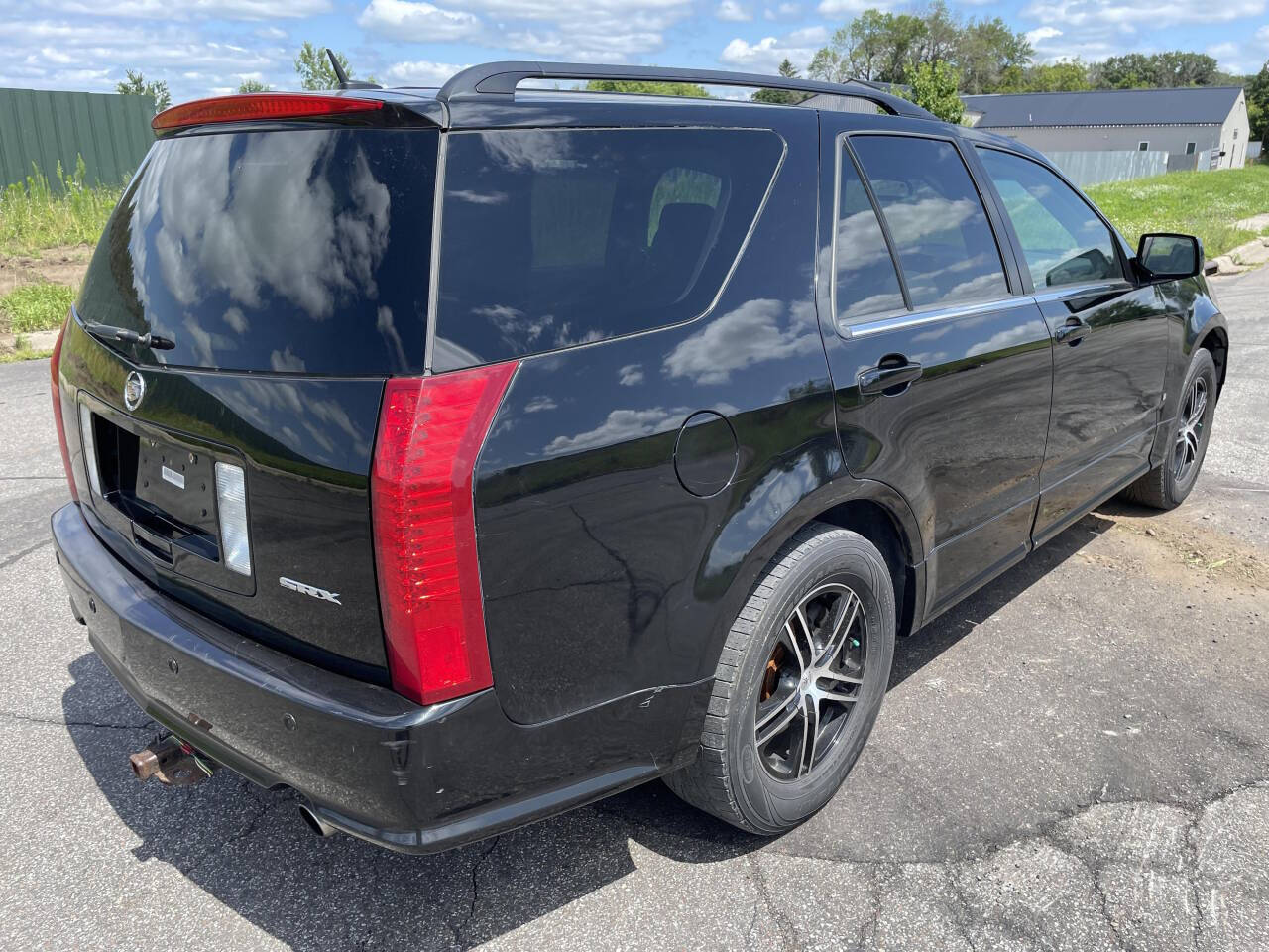 2006 Cadillac SRX for sale at Twin Cities Auctions in Elk River, MN