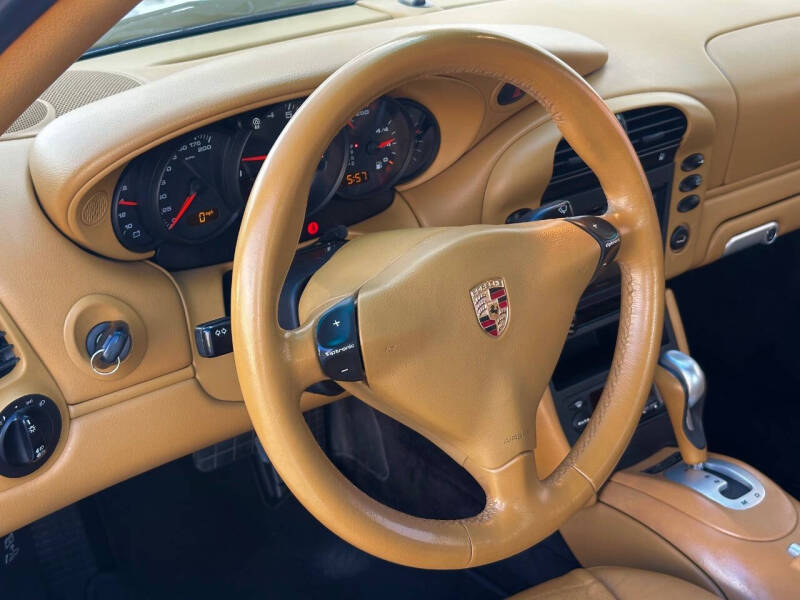 2004 Porsche 911 Carrera