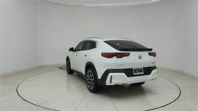 2025 BMW X2 xDrive28i