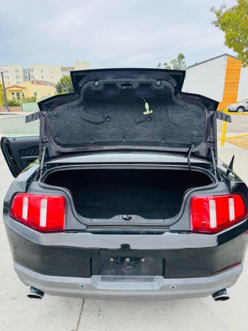 2012 Ford Mustang V6 Premium