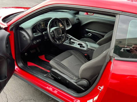 2016 Dodge Challenger SXT